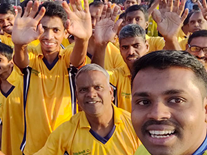 Youth and senior participants at Yuva Daud Marathon promoted by nonprofit sports organizations
