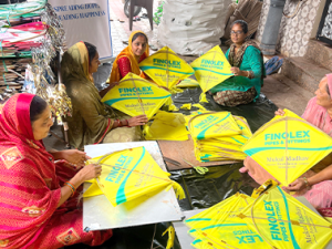 Women’s NGO in India supports Santram SHG for kite-making initiative recognized by Prime Minister’s Office