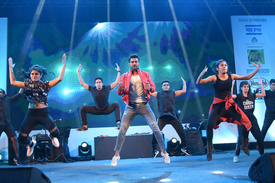 Piyush performing at a fundraising NGO event in Pune by Mukul Madhav Foundation